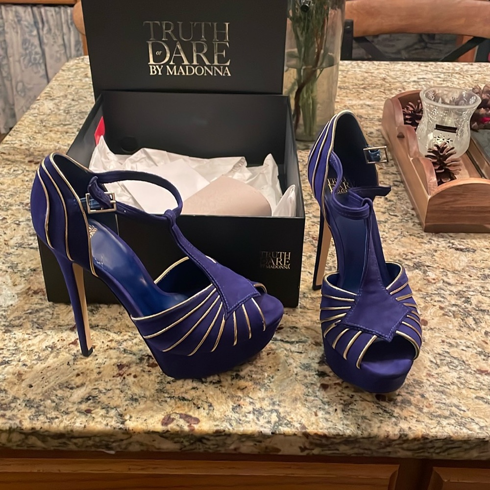 Madonna heels truth or dare, Women's Navy and Gold Heels